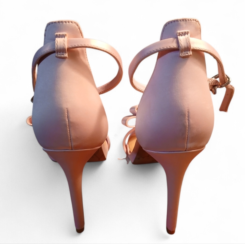 Gianni Bini Women's Size 9.5 Elegant Pink Bow Heels - Picture 3 of 5